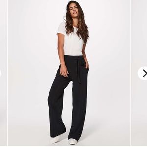 lululemon - nior pant (wide leg pant)